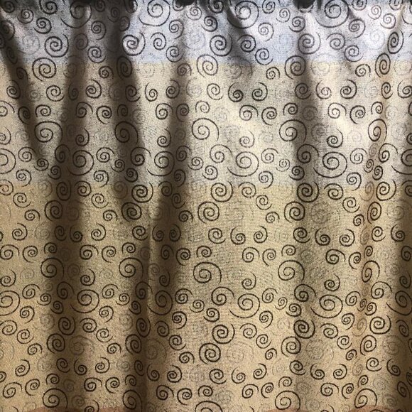 🍁 Add Cozy Autumn Charm to Your Bathroom! 🍁 - Picture 2 of 4